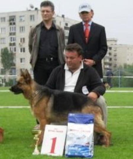 Questa Vom Haus Selia